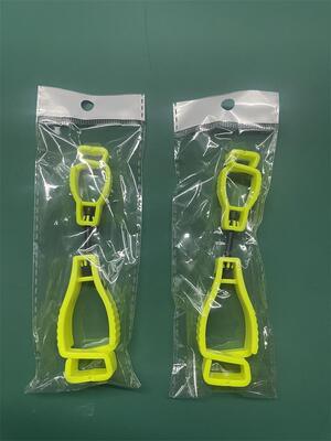 Custom Printing Logo Glove Clip Yellow Polythelene Hanger Safety Glove Holder Plastic Work Glove Clips
